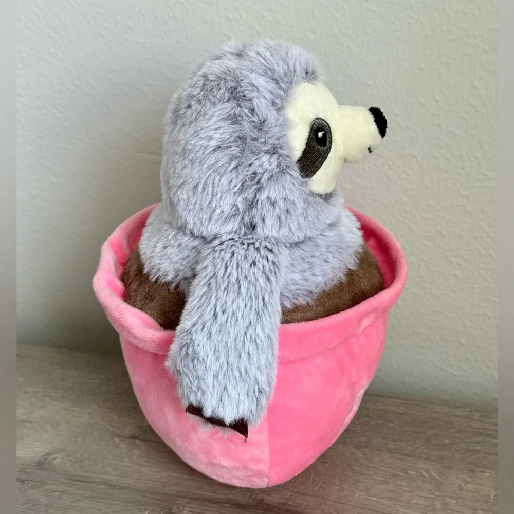 Fringe Studio Slow' Down for Summer Sloth Pet Toy, Sloffee. Toy has a very